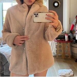 Tahari Tan Teddy Jacket Plush Oversized Design